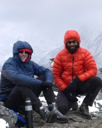 Richard Parks and Steve Williams summit Mount Everest!