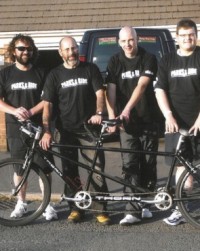 Fundraisers take on Tandem challenge for Richard’s 737 Challenge